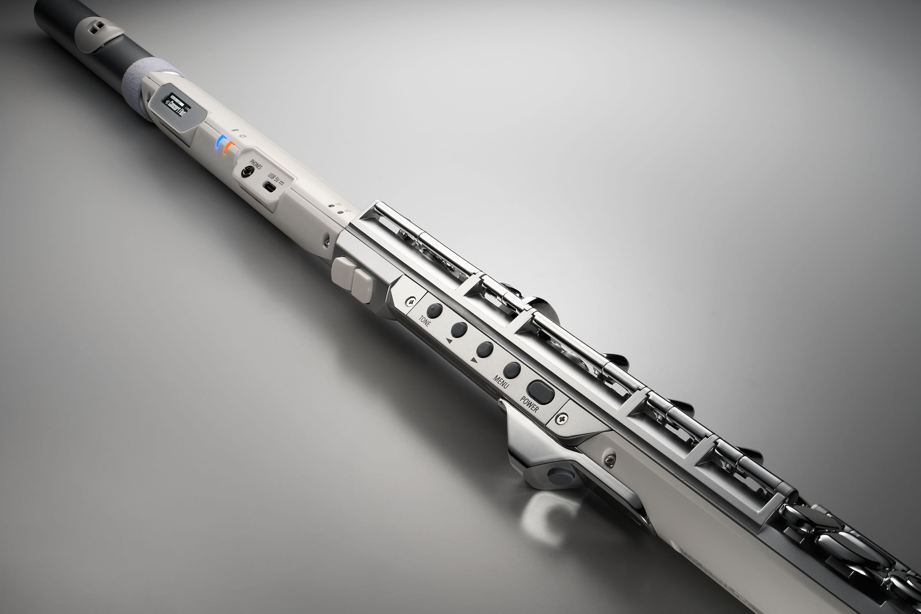 Roland AE-BRISA kabelloses Spielen mit Bluetooth MIDI  